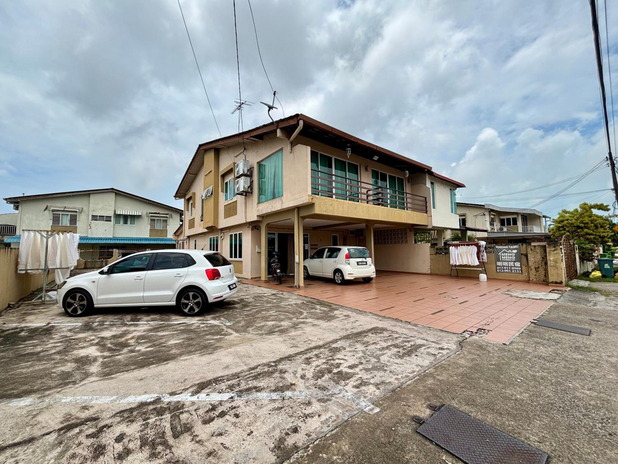 Meng Meng GuestHouse Kuantan Bagian luar foto